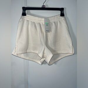 Streetwear Society NWT Creme Beige Fleece Lined Stretchy Shorts Sz Small Petite